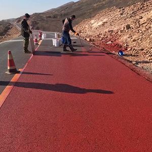 吊罗山乡一是彩钢瓦喷漆翻新，地面喷涂